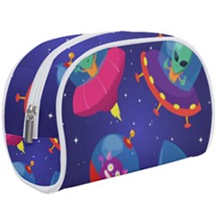 Cartoon-funny-aliens-with-ufo-duck-starry-sky-set Make Up Case (large) by Salman4z